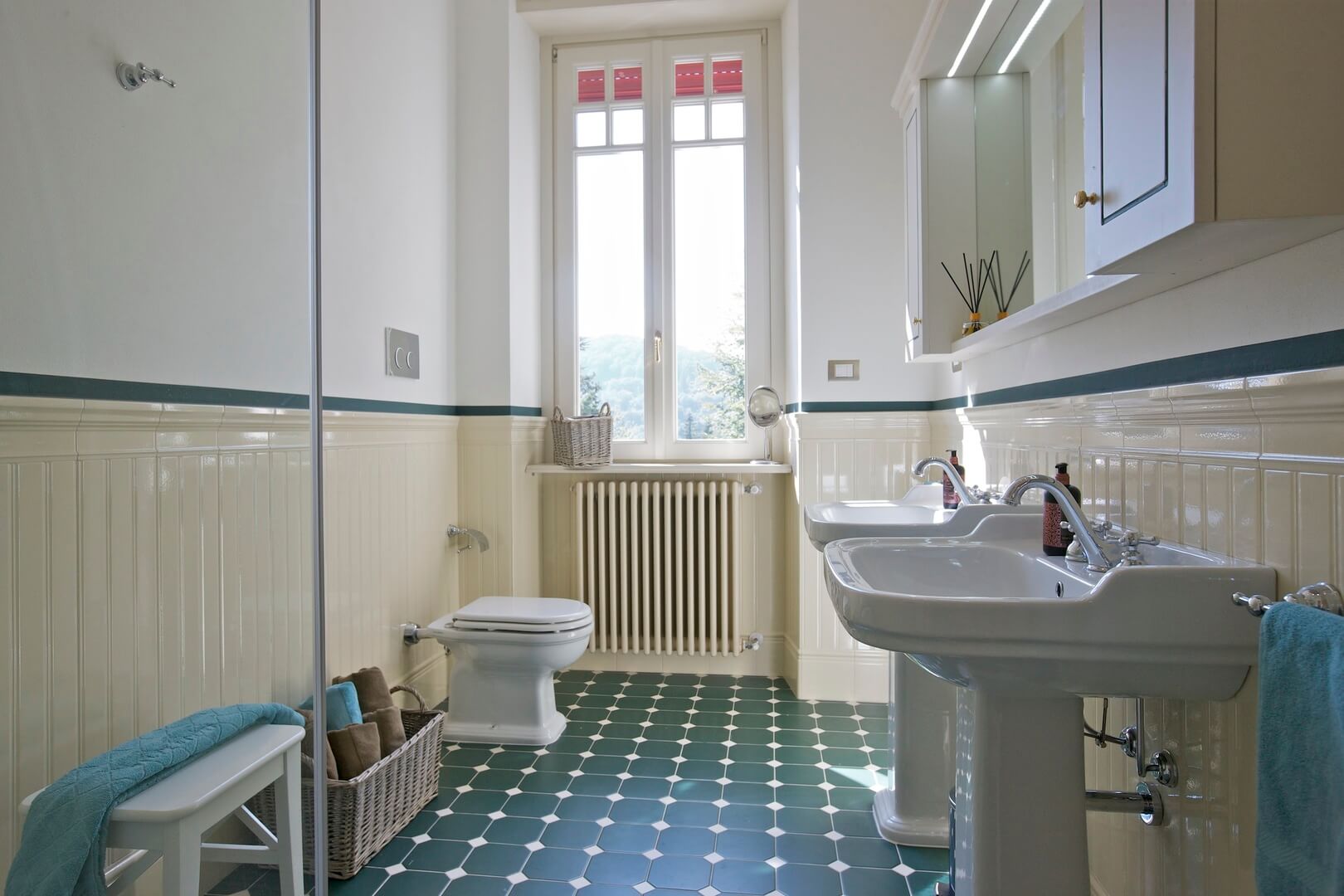Restroom images at Villa Confalonieri