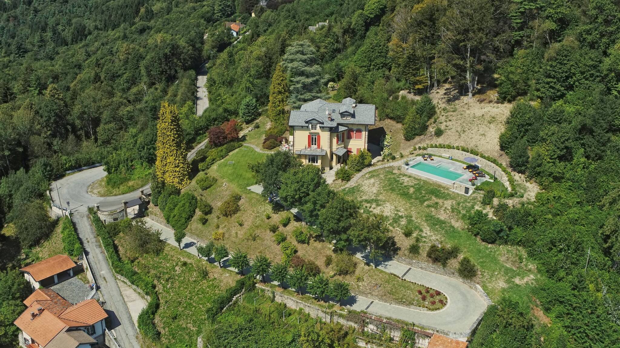 Aerial view of stunning Villa Confalonieri
